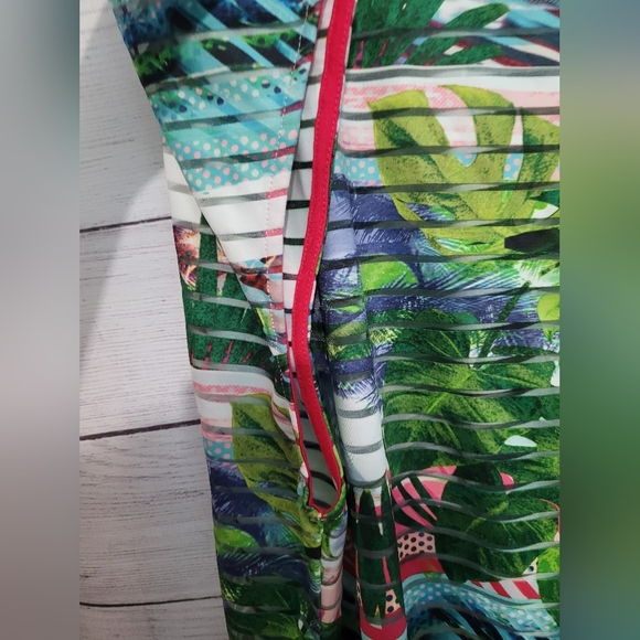 Nwot jungle print athletic top 2x - Picture 7 of 8
